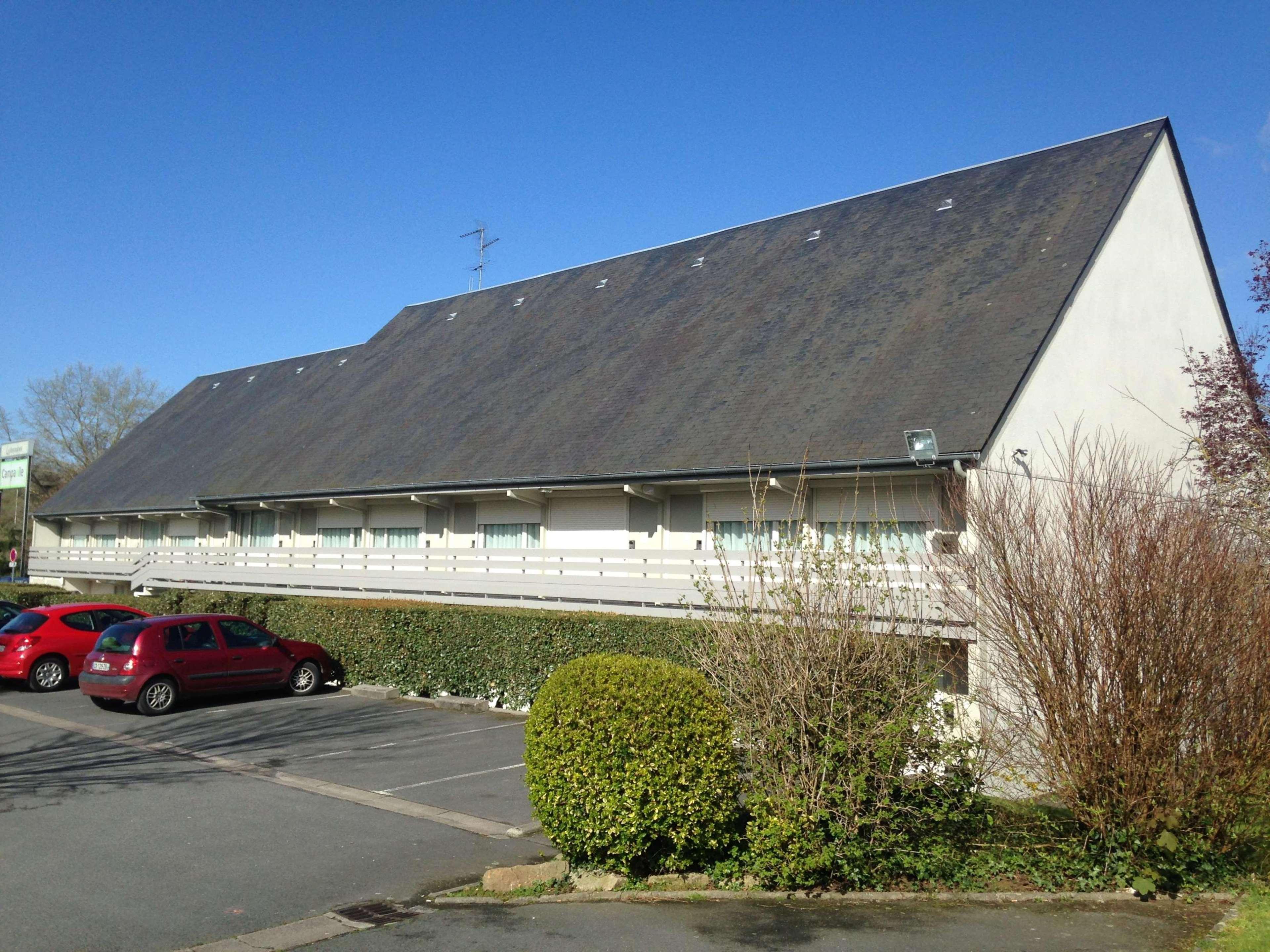 Campanile Bayeux Hotel Exterior foto